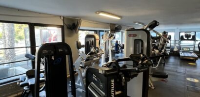 upstairs back and abs machines